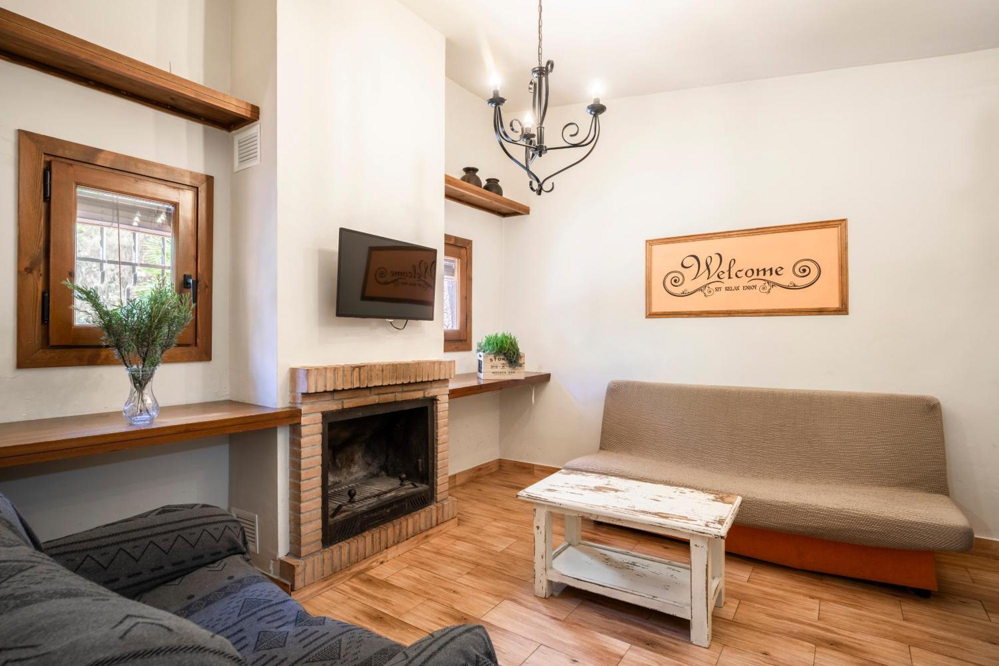 Apiedesierra - Caserio Del Colmenar Holiday home *