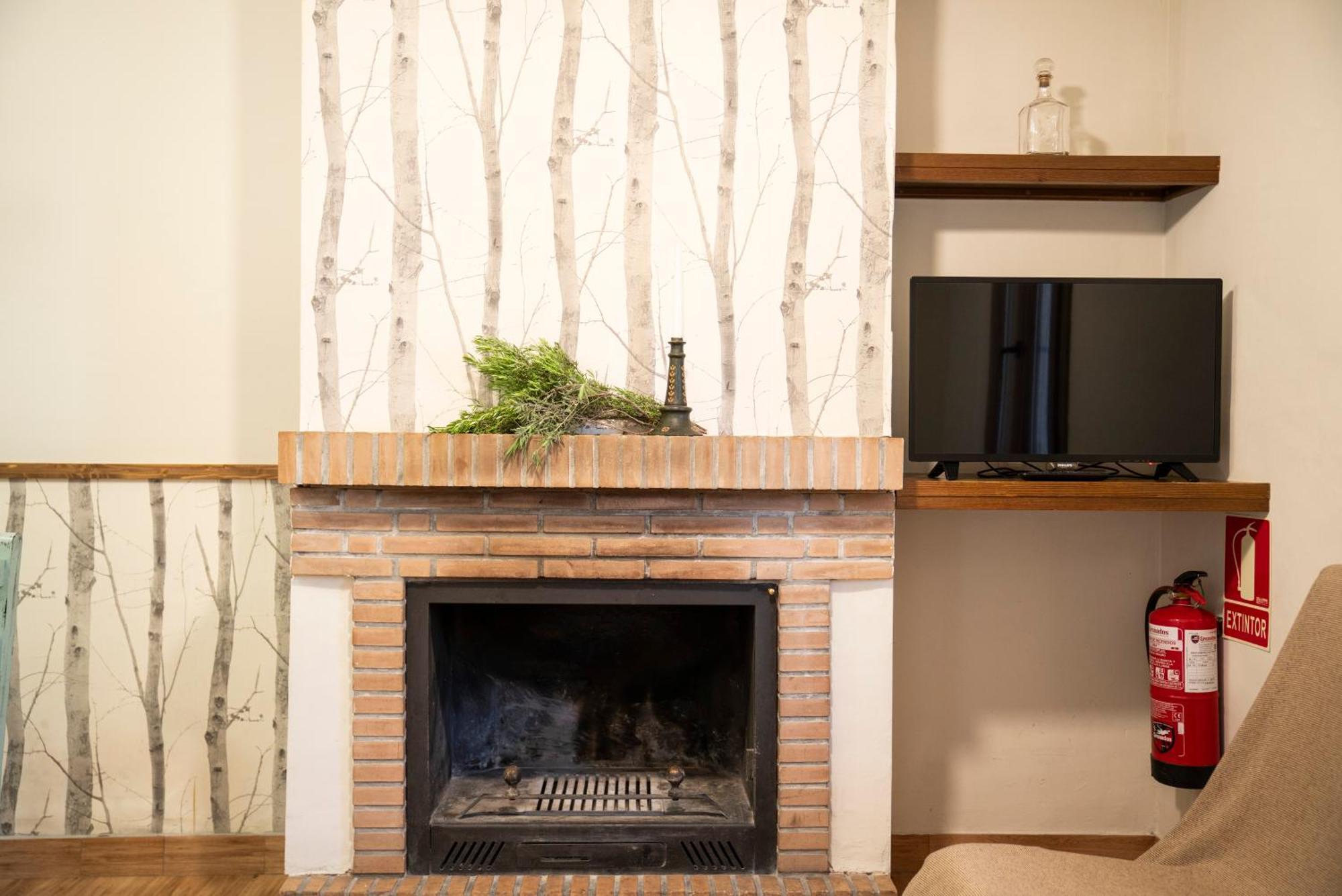 Apiedesierra - Caserio Del Colmenar Holiday home *