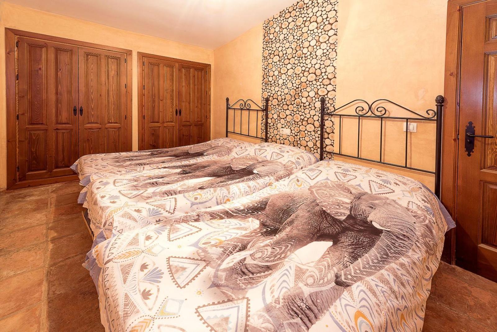 Holiday home Apiedesierra - Caserio Del Colmenar