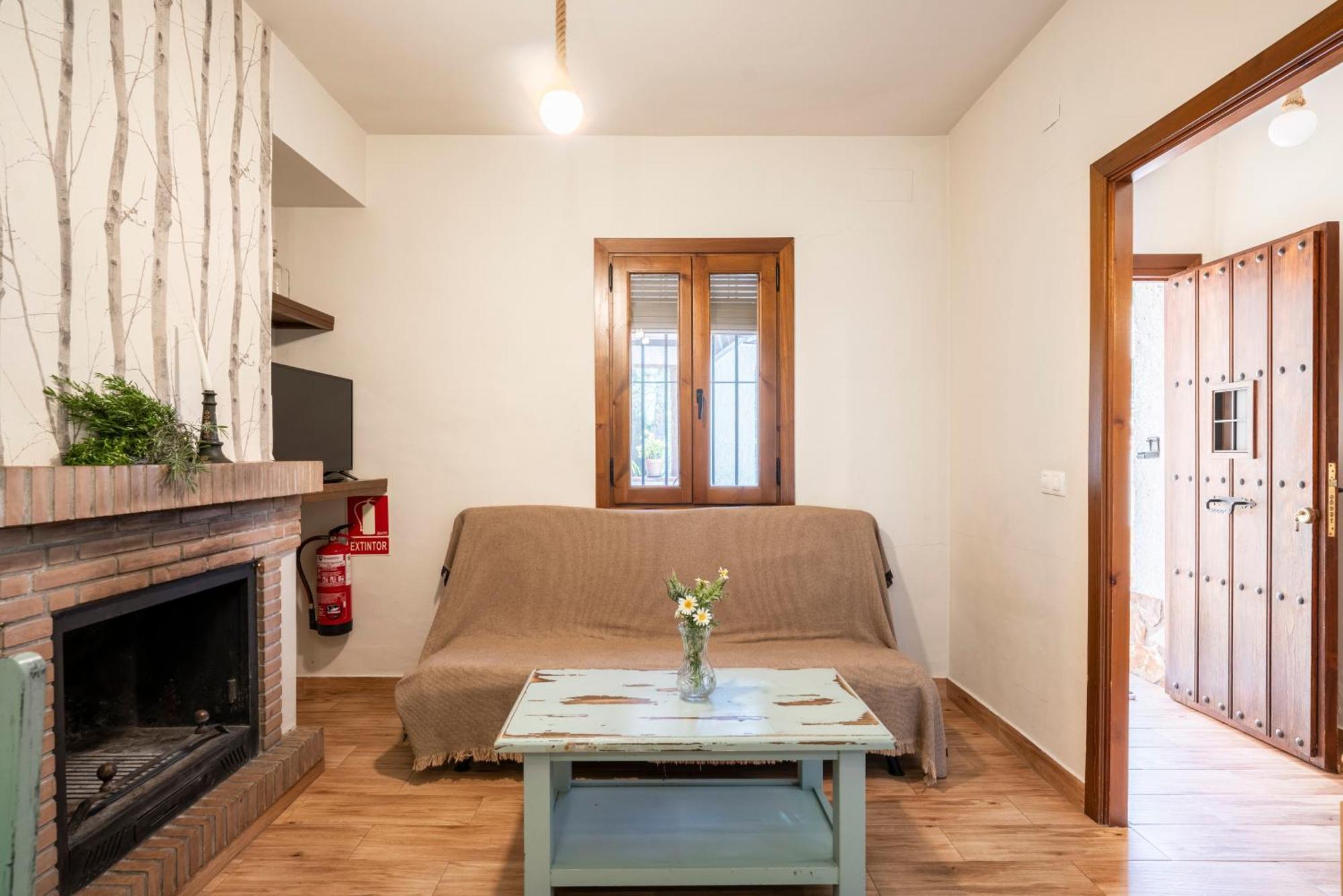 Apiedesierra - Caserio Del Colmenar Holiday home *