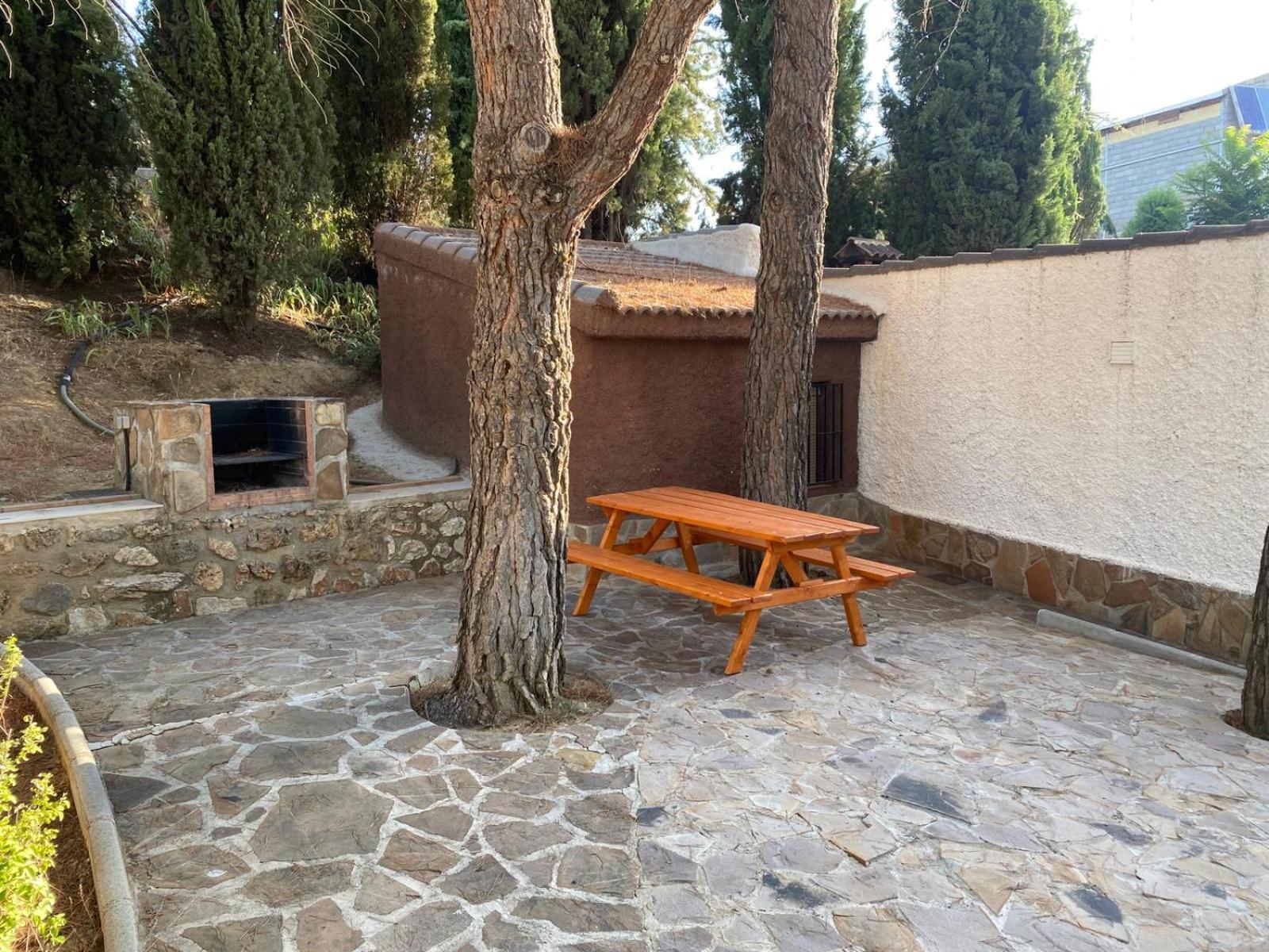 Apiedesierra - Caserio Del Colmenar